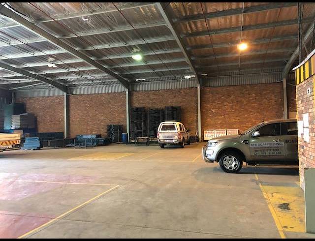 1,344M² WAREHOUSE TO LET IN SPRINGFIELD